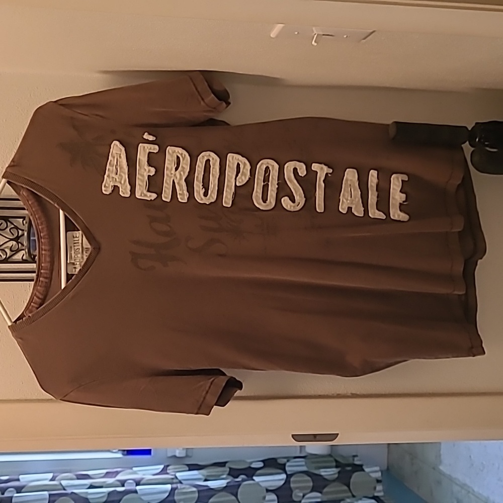 Aeropostale t shirt